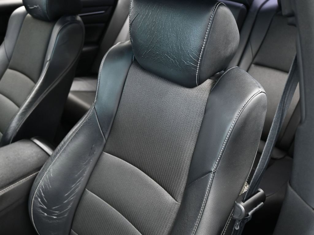 Used 2020 Honda Accord Sport image 16