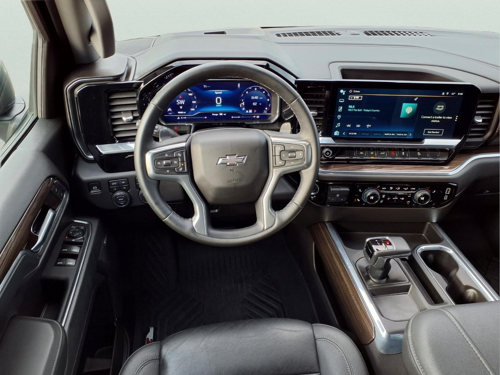 Used 2024 Chevrolet Silverado 1500 LT Trail Boss w/ Convenience Package II AWD/4WD image 9
