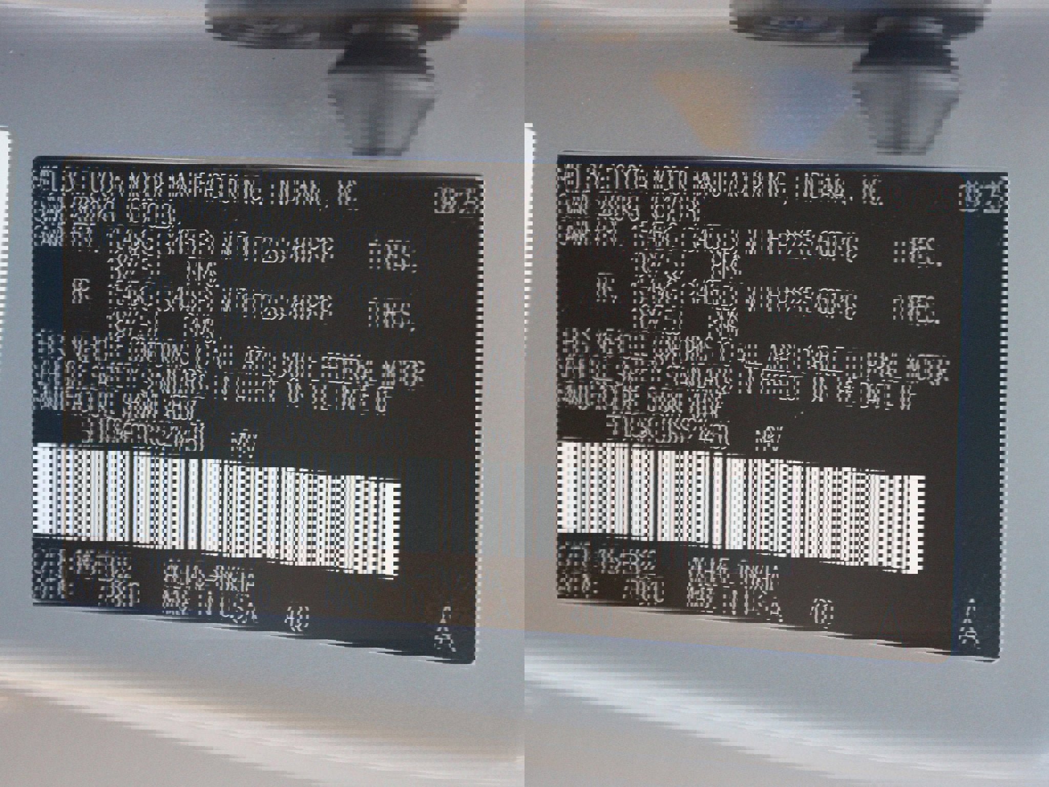 Used 2025 Toyota Sienna XLE Woodland Edition image 28