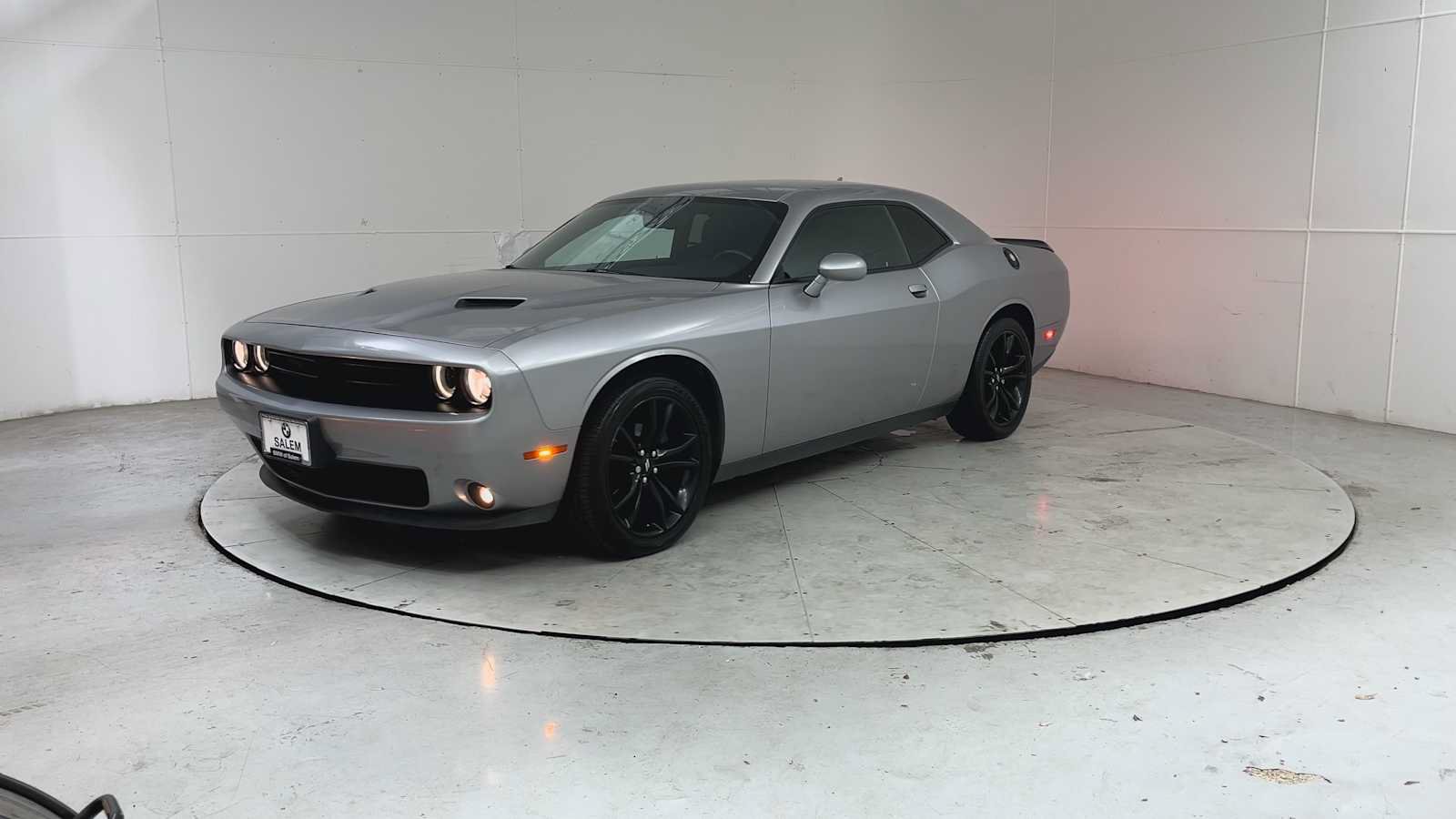 Used 2018 Dodge Challenger SXT w/ Blacktop Package RWD image 6