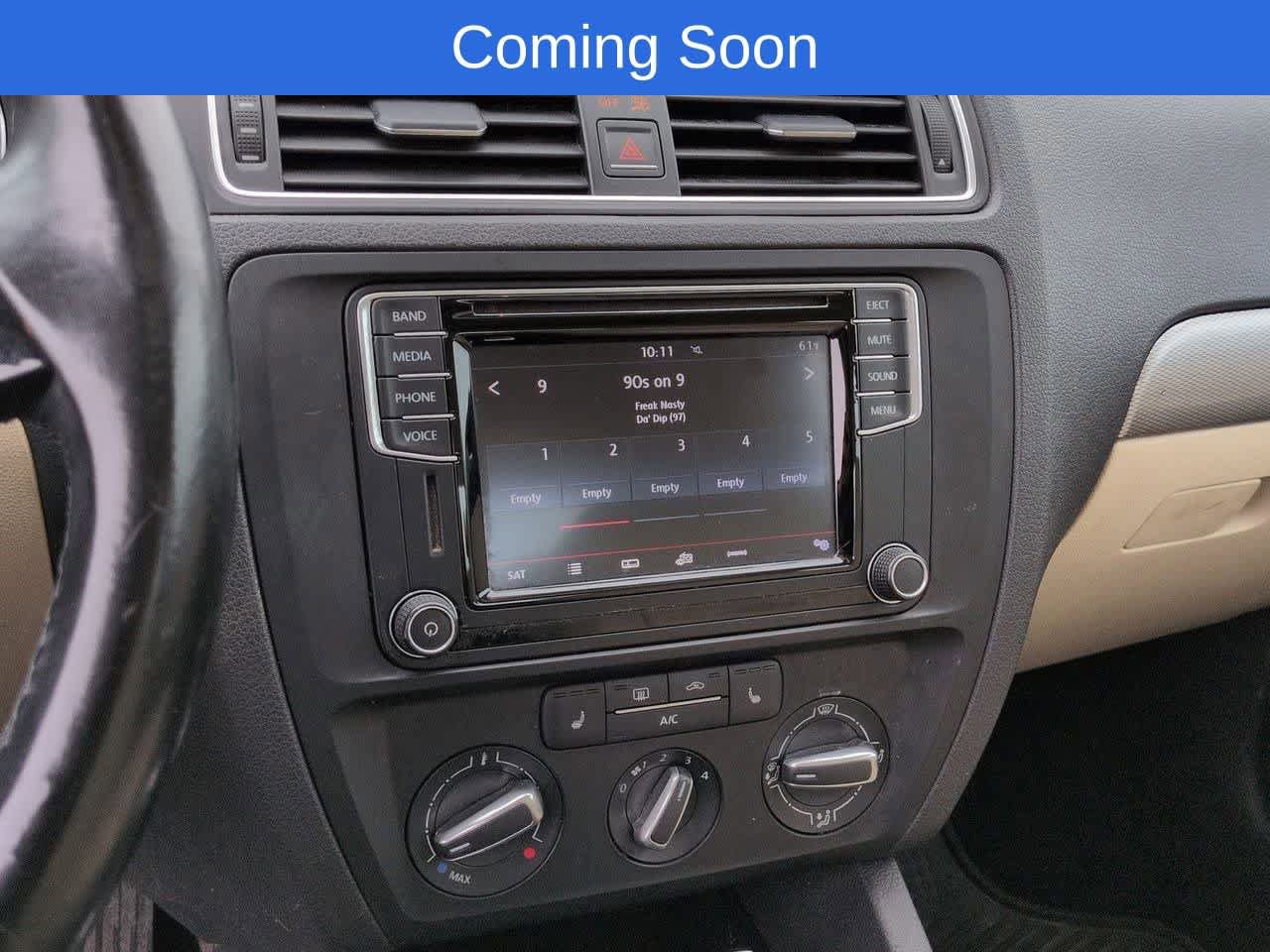 Used 2017 Volkswagen Jetta SE FWD image 28