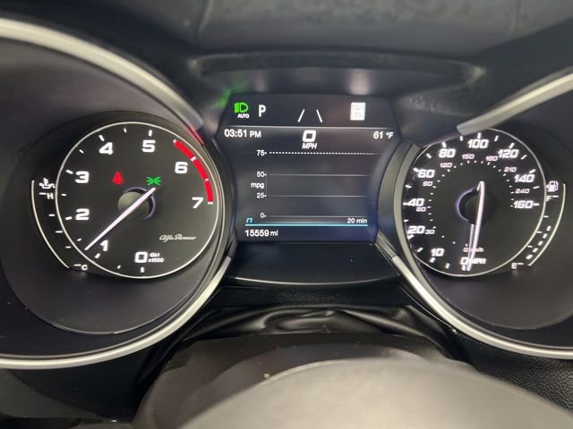 Used 2022 Alfa Romeo Stelvio Veloce AWD/4WD image 16