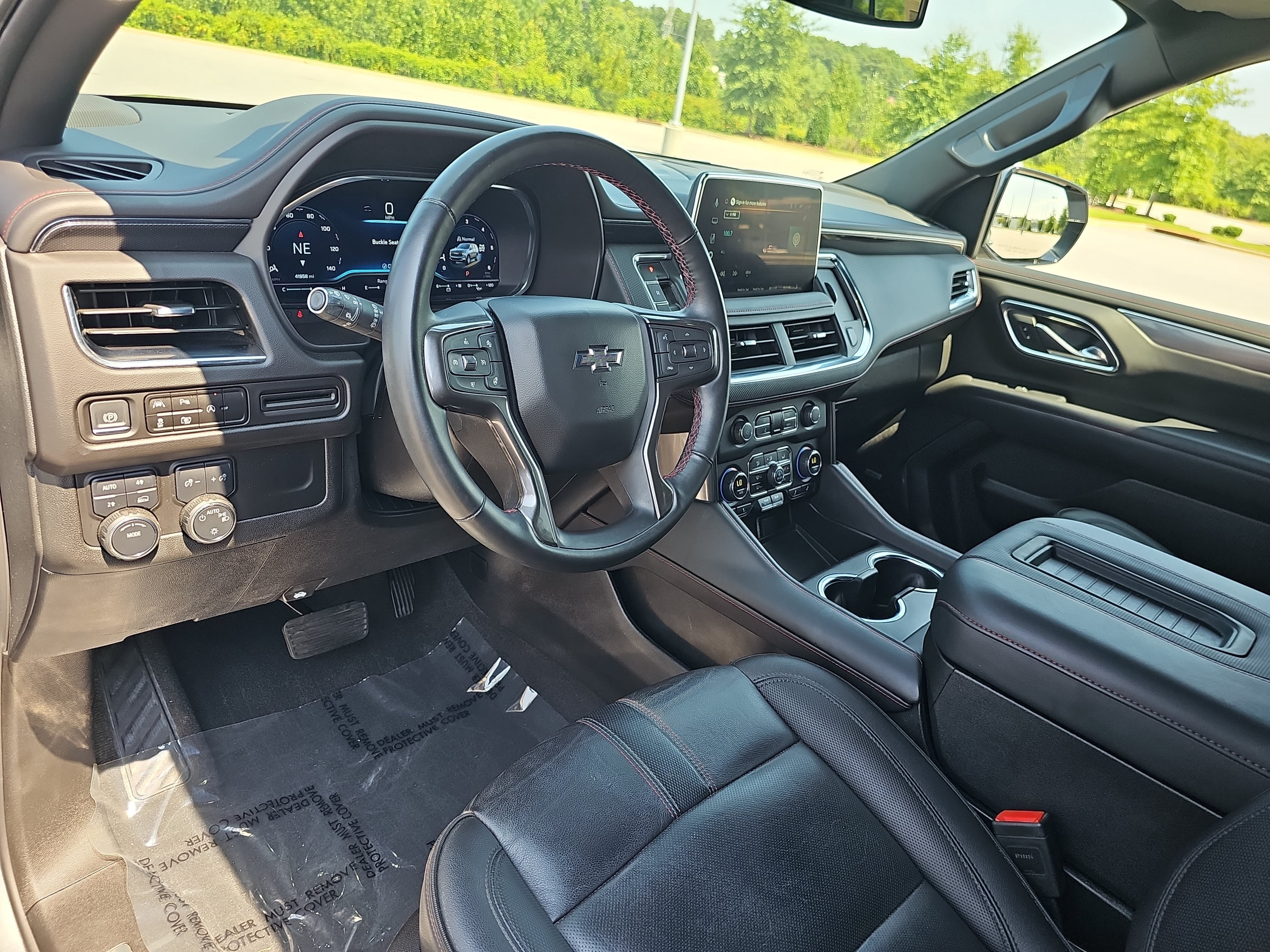Used 2024 Chevrolet Tahoe RST w/ Luxury Package AWD/4WD image 15
