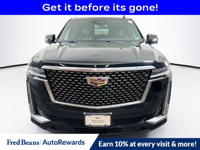 Used 2024 Cadillac Escalade ESV Luxury AWD/4WD image 2