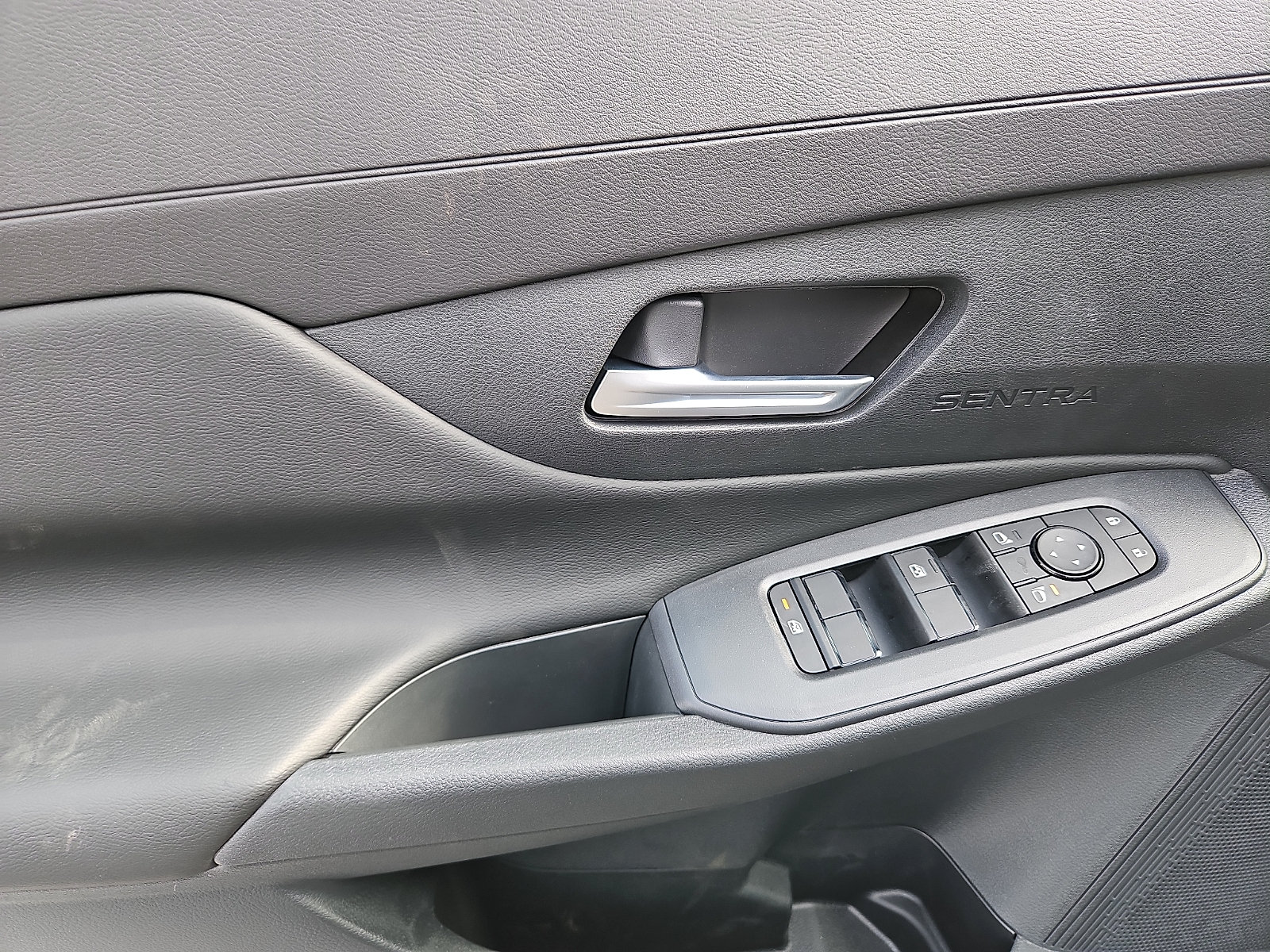 New 2026 Nissan Sentra SV w/ SV Convenience Package FWD image 10