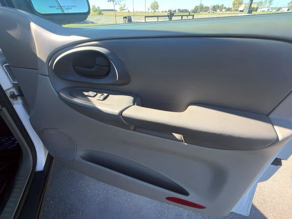 Used 2002 Chevrolet TrailBlazer LT AWD/4WD image 26