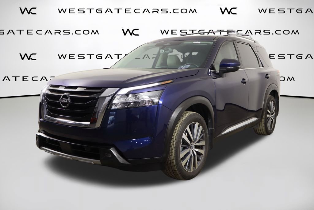 Used 2022 Nissan Pathfinder Platinum w/ Cargo Package