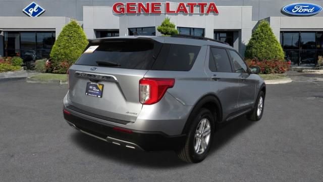 Certified 2022 Ford Explorer XLT w/ Equipment Group 202A image 7
