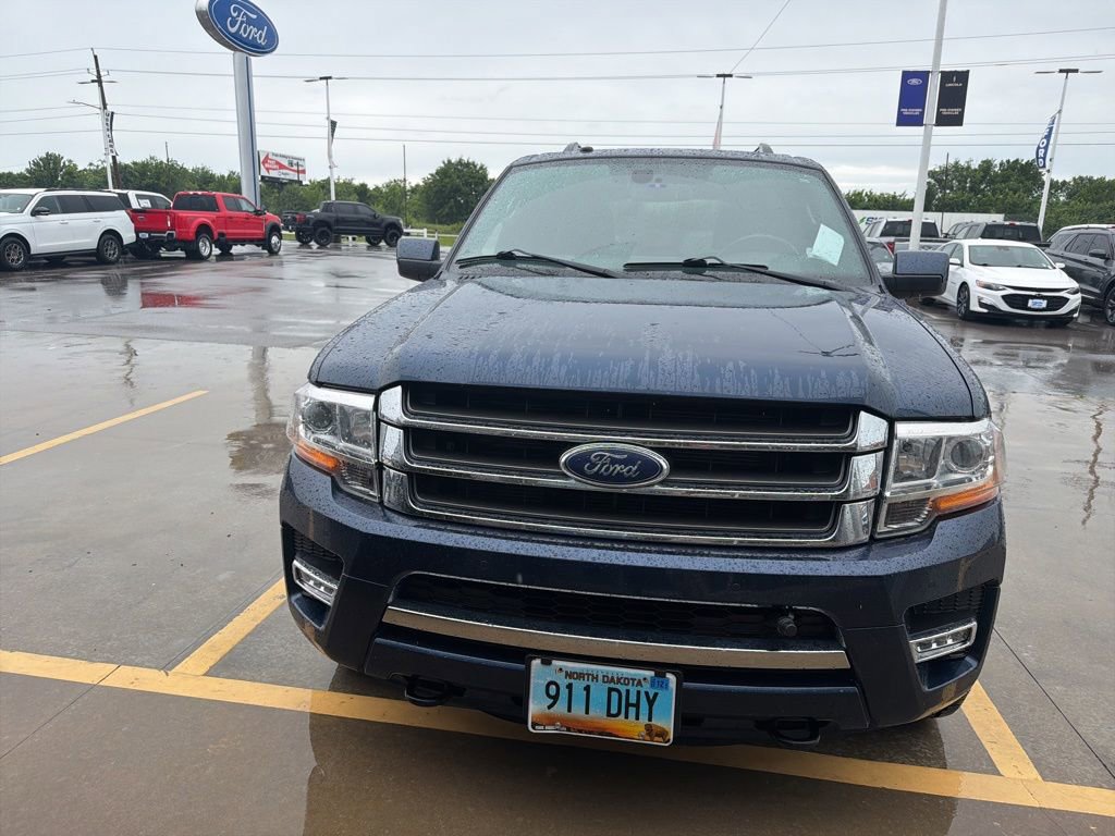 Used 2016 Ford Expedition Limited w/ Equipment Group 301A AWD/4WD image 2