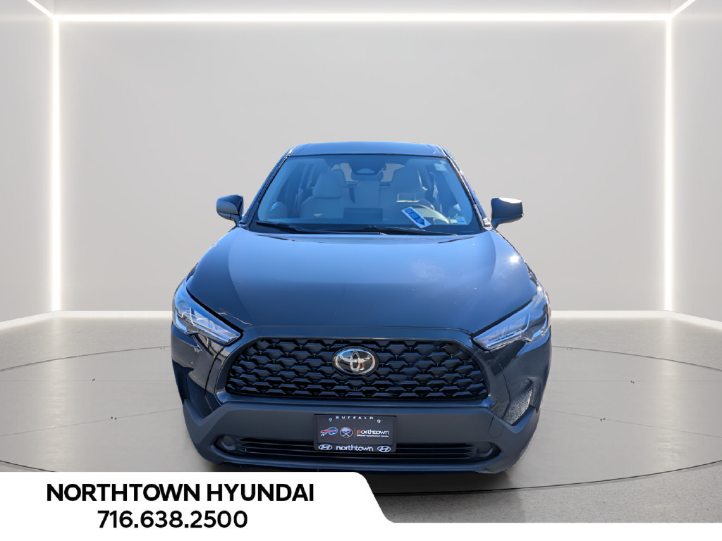 Used 2024 Toyota Corolla Cross L AWD/4WD image 5