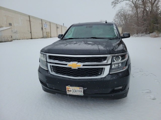 Used 2020 Chevrolet Suburban LT w/ Luxury Package image 4