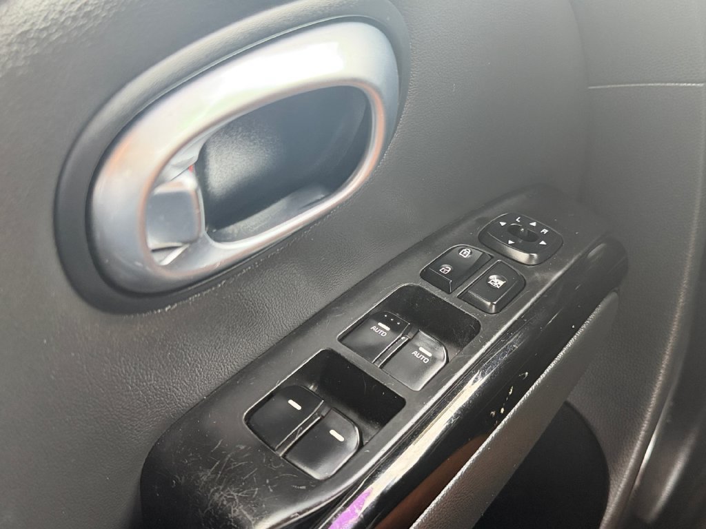 Used 2014 Kia Soul + w/ Audio Package FWD image 18