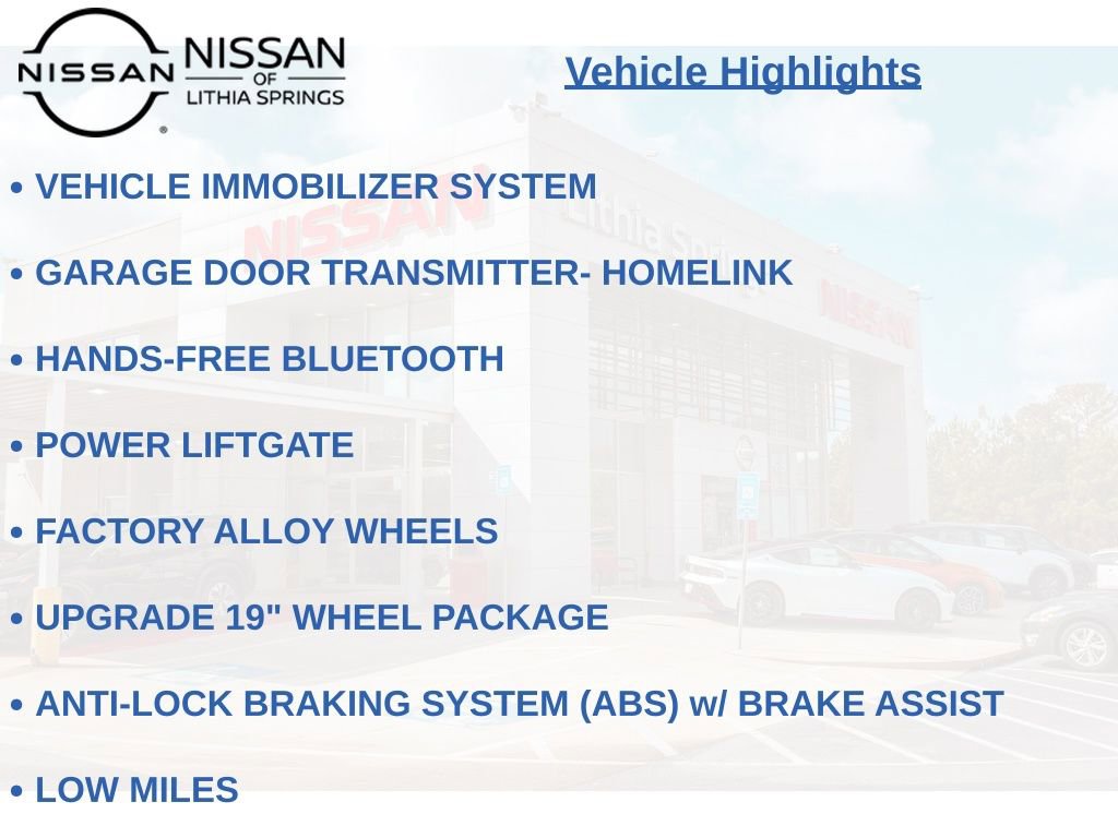 Used 2023 Toyota Highlander XLE image 12