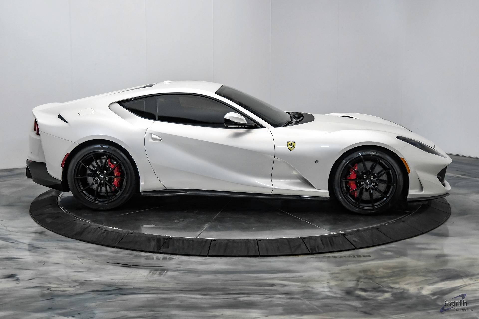 Used 2019 Ferrari 812 Superfast RWD image 25