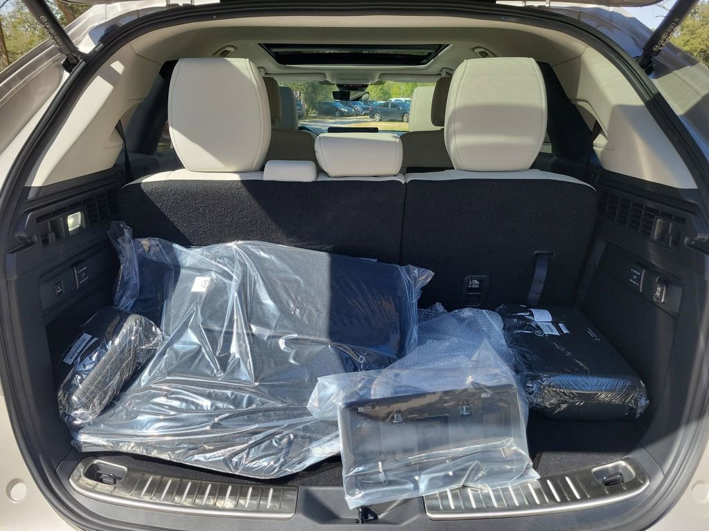 New 2026 MAZDA CX-90 Plug-In Hybrid w/ Premium Plus image 9