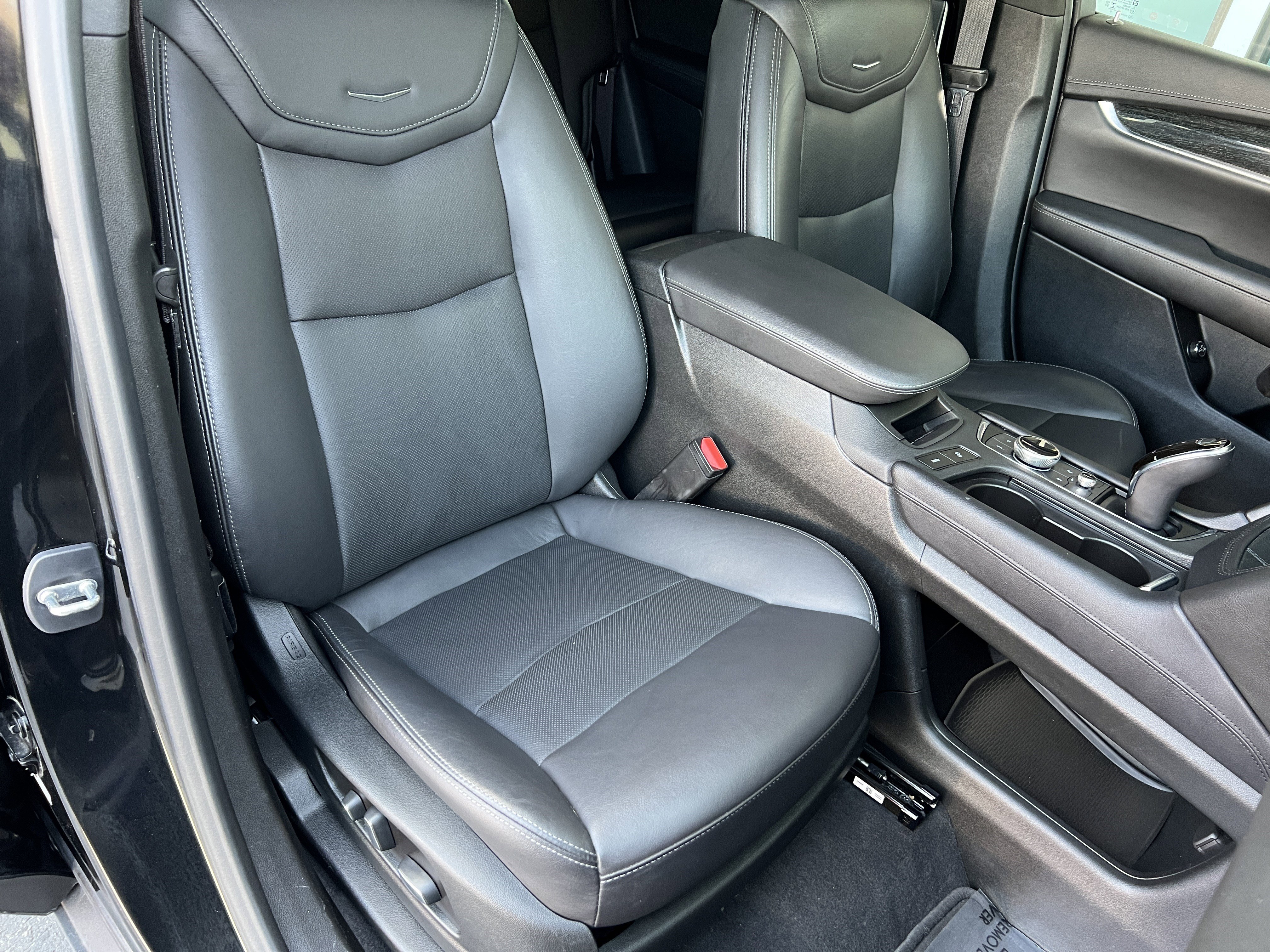 Used 2021 Cadillac XT5 Premium Luxury image 27