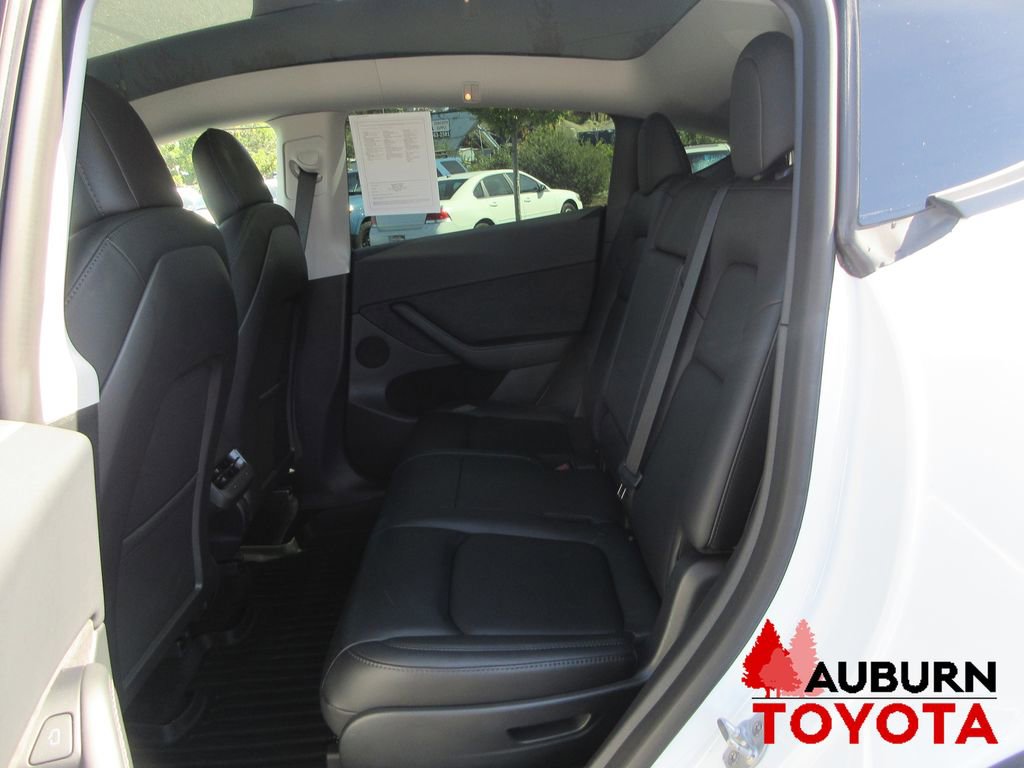 Used 2023 Tesla Model Y Long Range image 23