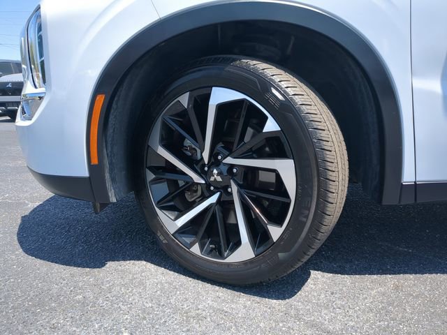 Used 2022 Mitsubishi Outlander SE AWD/4WD image 38