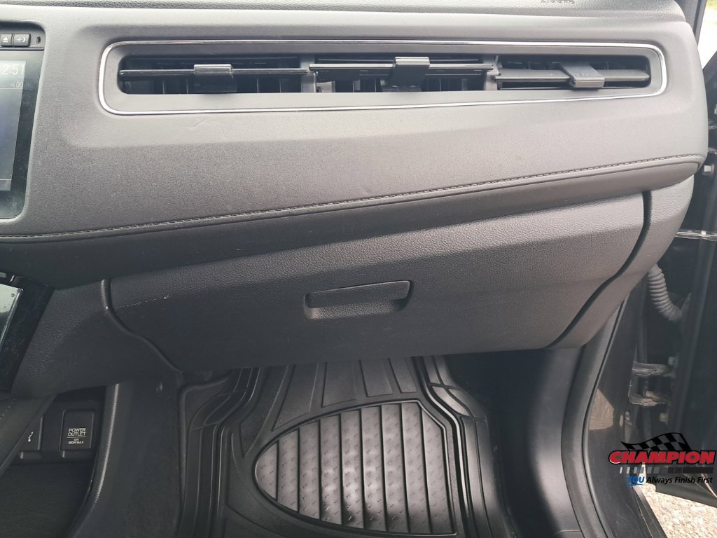 Used 2017 Honda HR-V EX image 17