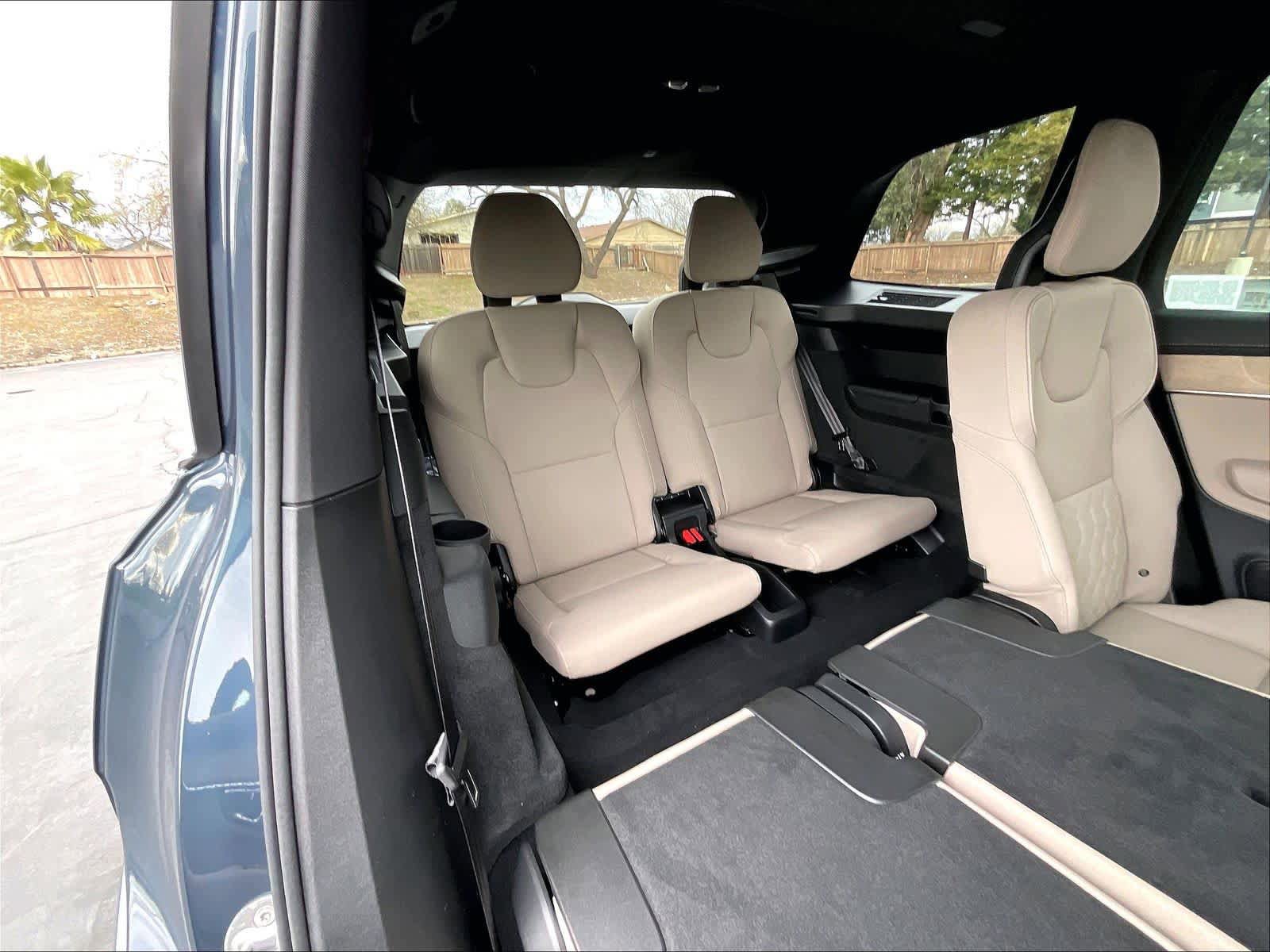 New 2026 Volvo XC90 B6 Plus w/ Protection Package Premier image 28