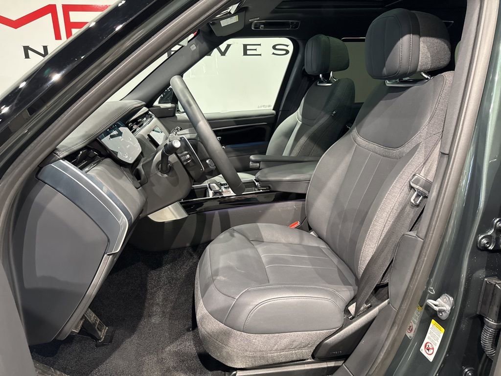 Used 2023 Land Rover Range Rover SE image 11