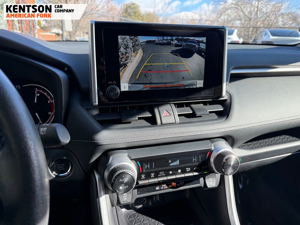 Used 2025 Toyota RAV4 XLE image 24