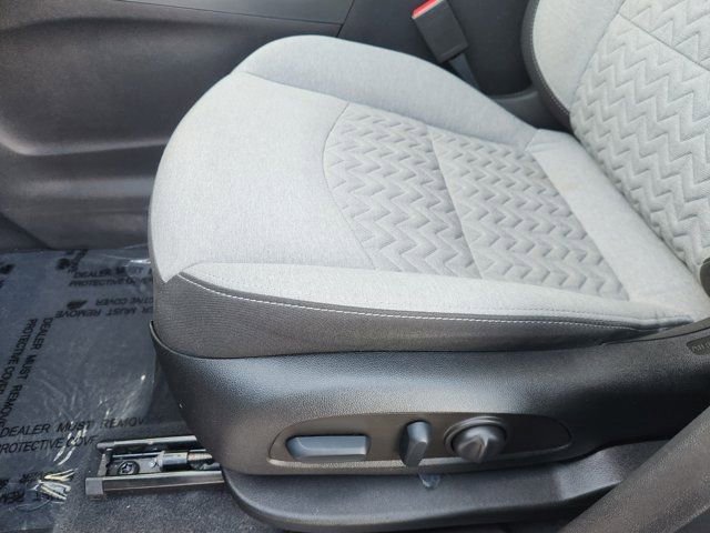 Used 2022 Chevrolet Equinox LT w/ LPO, Floor Liner Package image 27