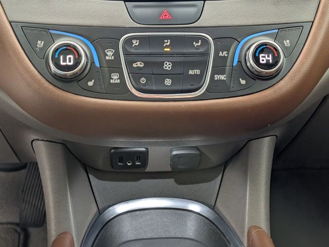 Used 2018 Chevrolet Malibu Premier w/ Premier Sun and Wheel Package FWD image 23