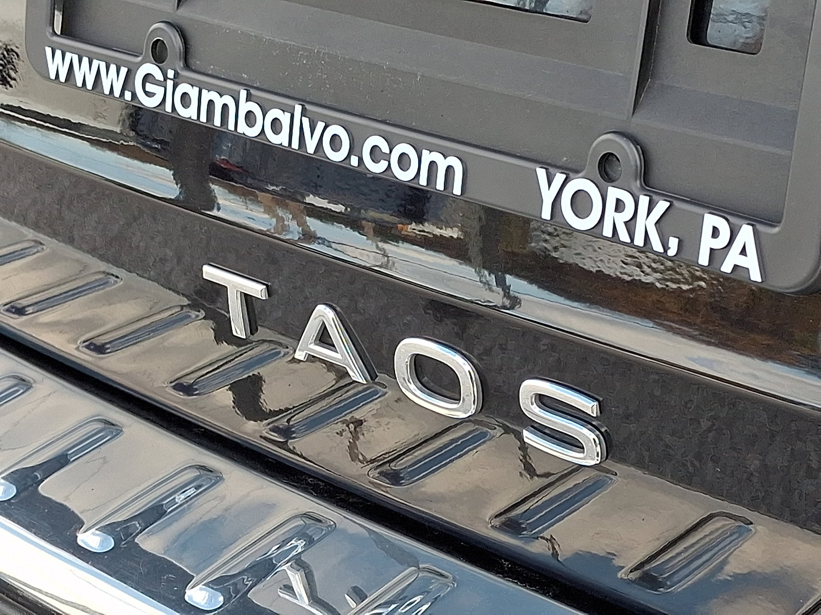 Used 2022 Volkswagen Taos SEL image 32