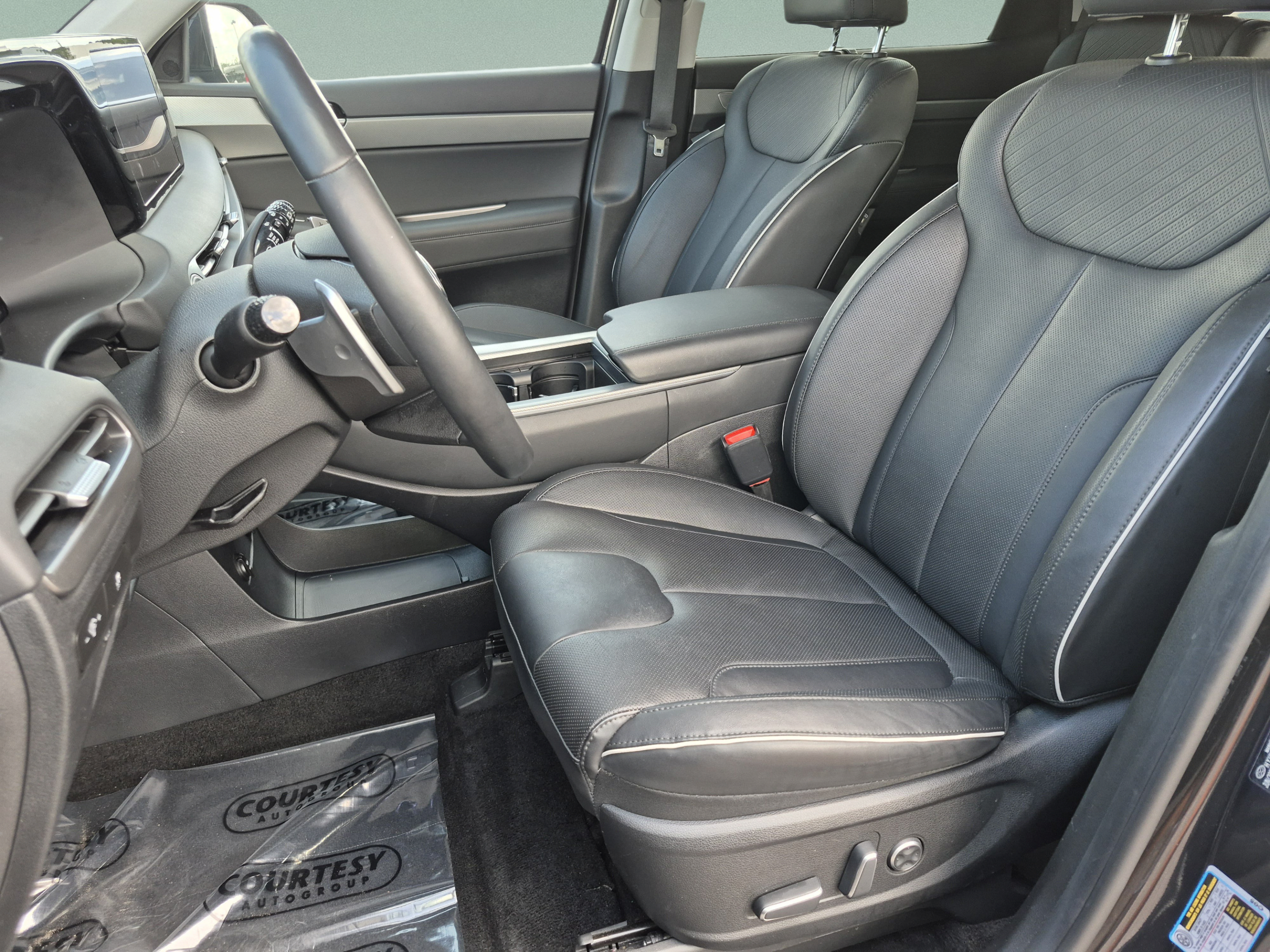 Certified 2024 Hyundai Palisade SEL w/ Premium Package FWD image 20