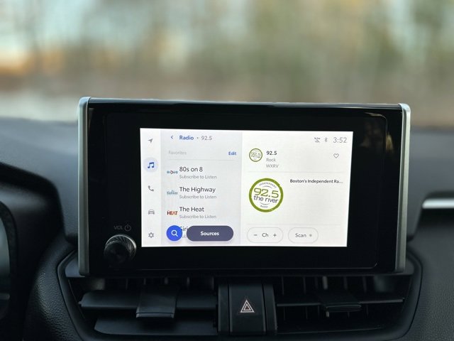 Used 2024 Toyota RAV4 XLE image 11