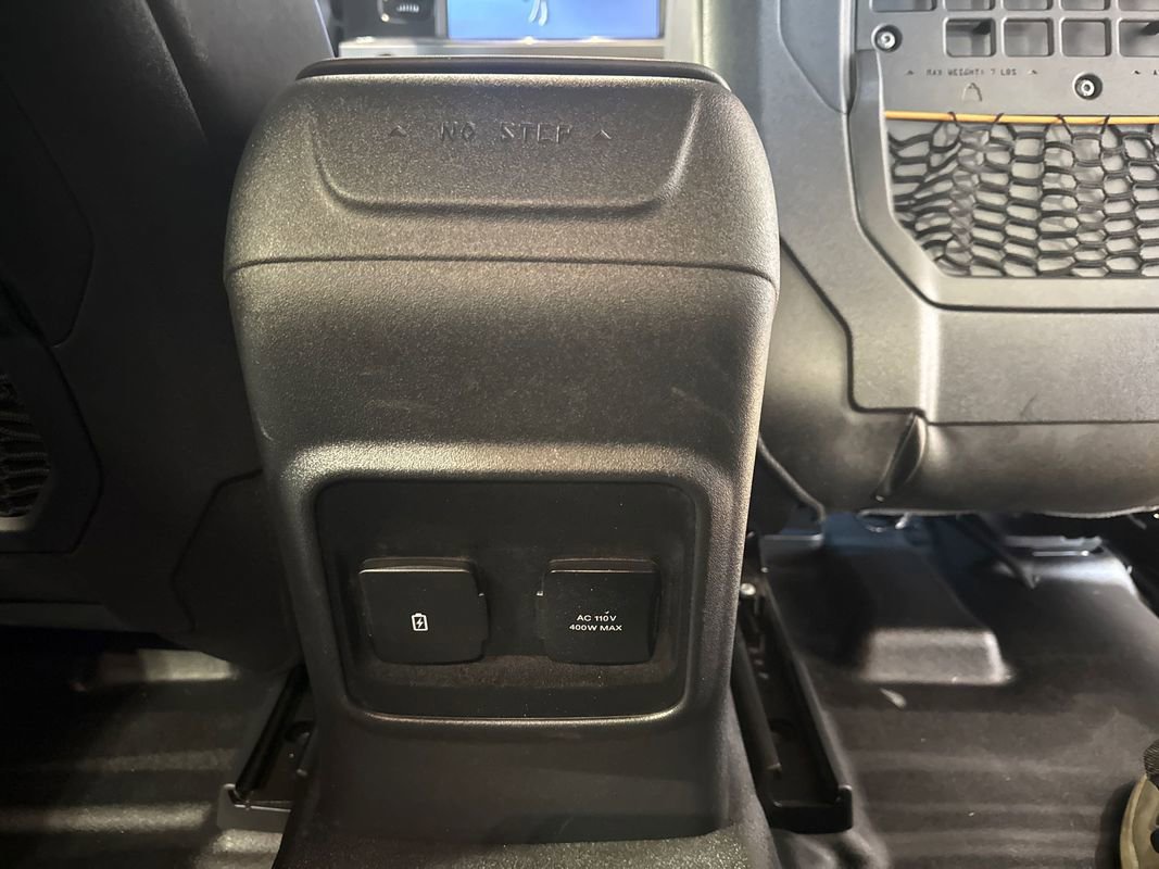 Used 2023 Ford Bronco Badlands image 97
