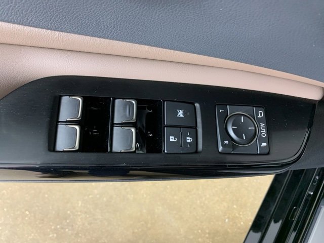 Used 2023 Lexus ES 300h Ultra Luxury w/ Accessory Package (Z2) image 19