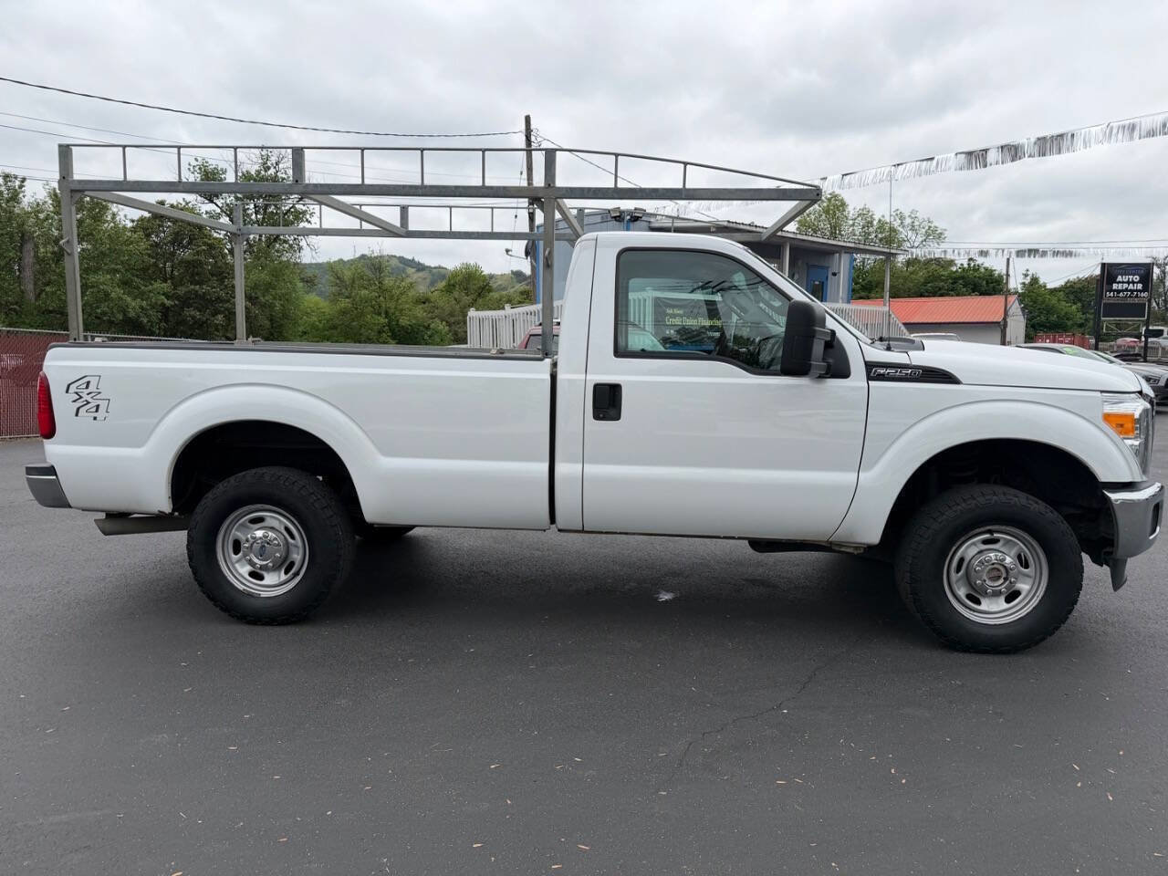 Used 2016 Ford F250 XL w/ XL Appearance Package AWD/4WD image 18
