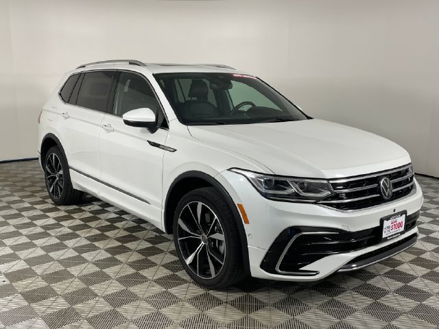Used 2024 Volkswagen Tiguan SEL R-Line AWD/4WD image 27