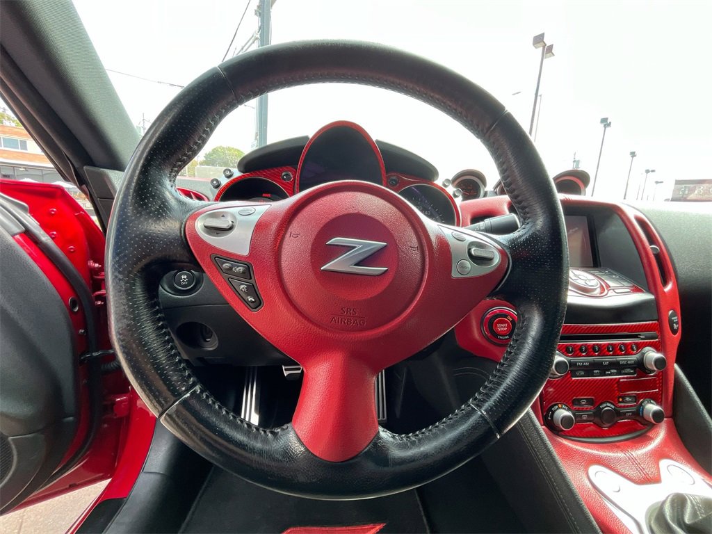 Used 2018 Nissan 370Z Touring Sport image 31