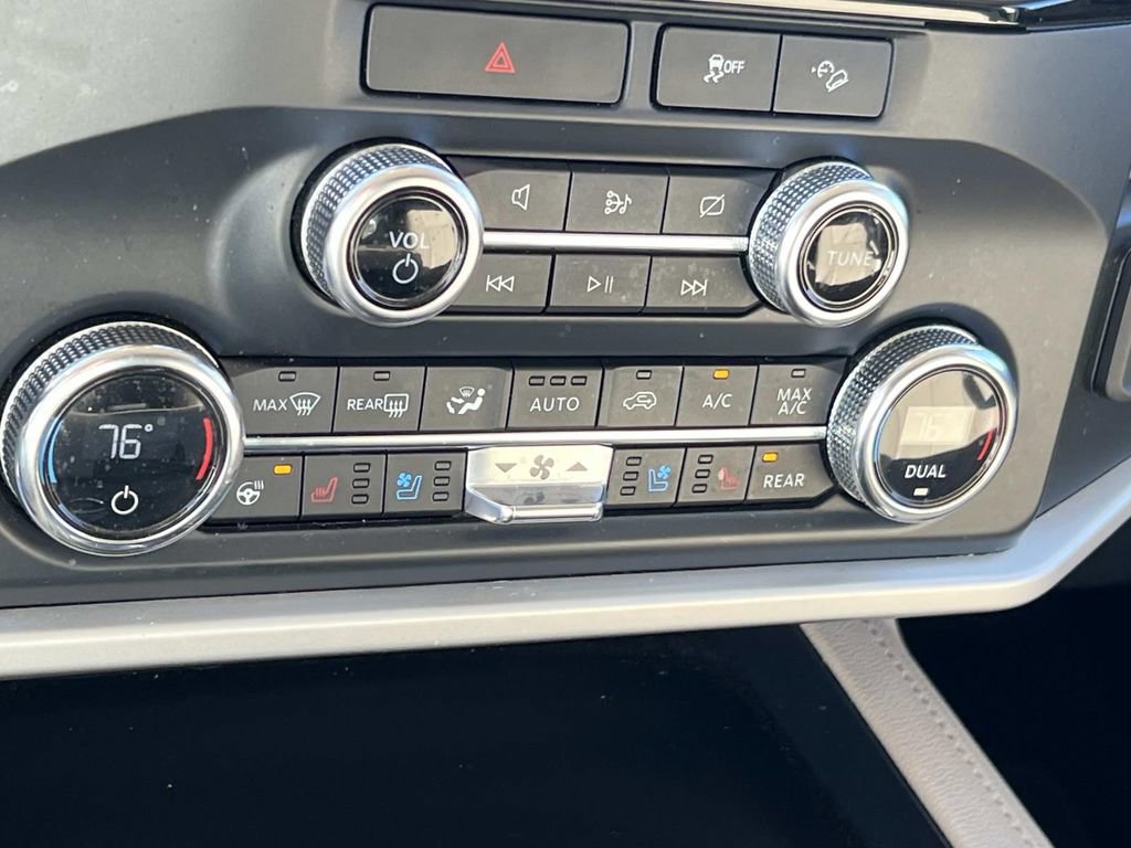 Used 2022 Ford Expedition Max XLT image 31