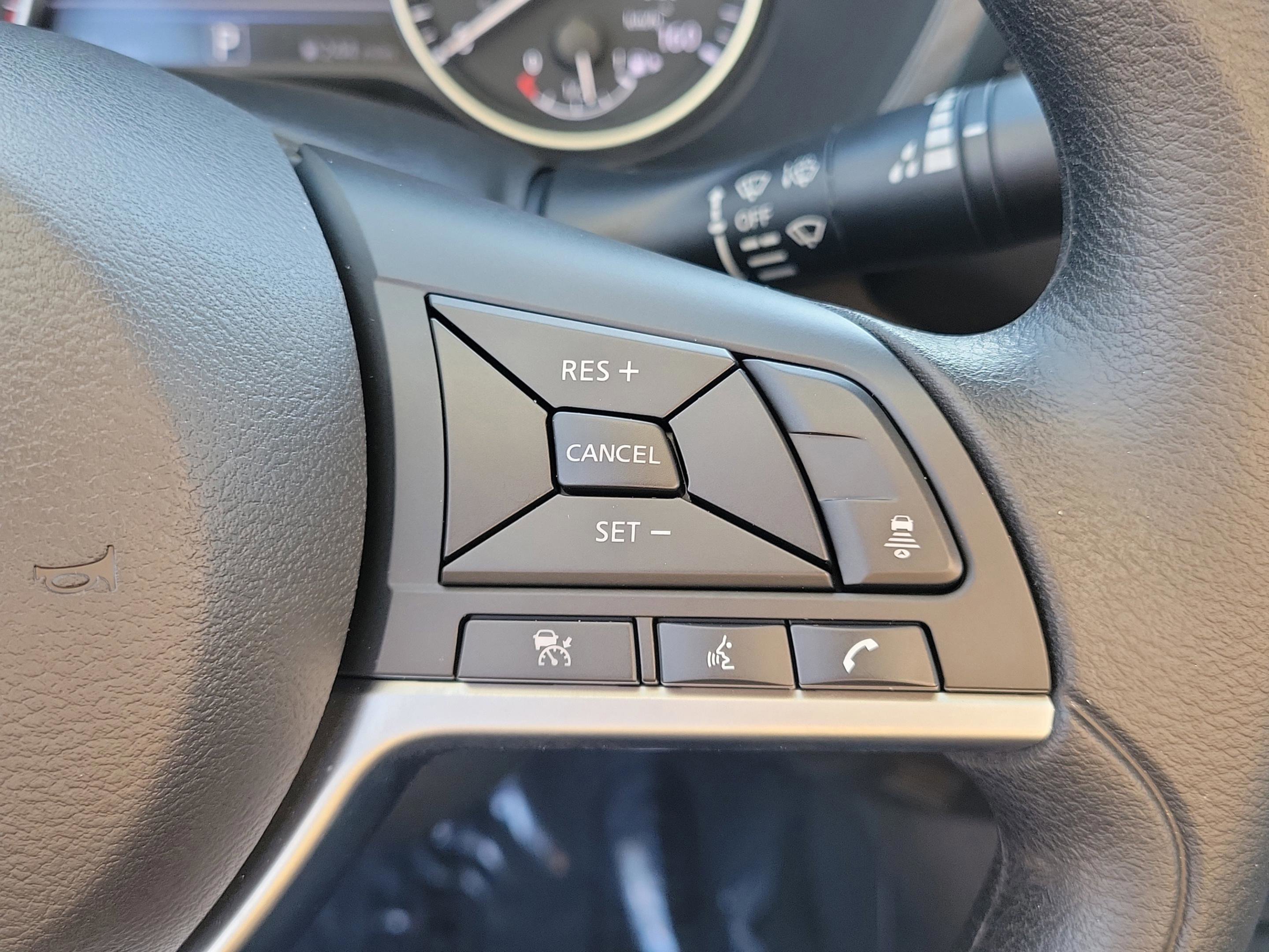 Certified 2025 Nissan Sentra SV image 25