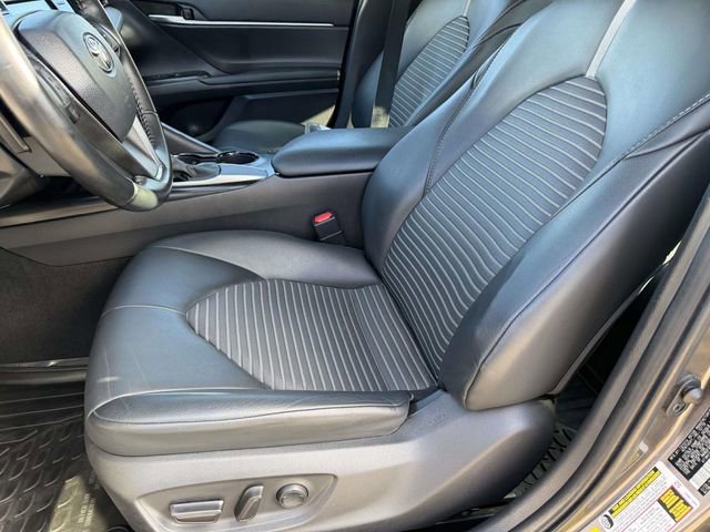 Used 2020 Toyota Camry SE image 23