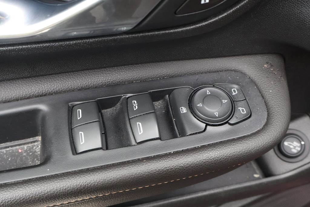 Used 2020 GMC Terrain SLT w/ Preferred Package image 13