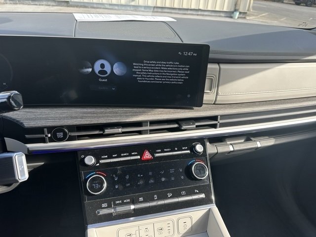 Used 2024 Hyundai Santa Fe Limited image 27