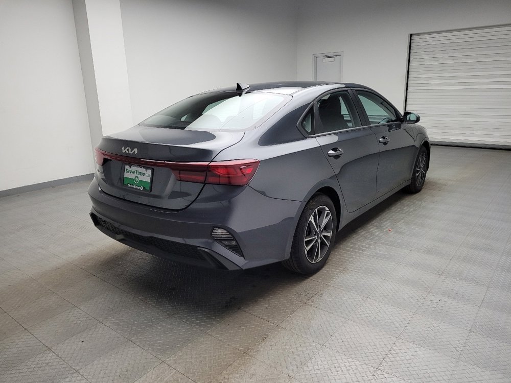 Used 2023 Kia Forte LXS image 9