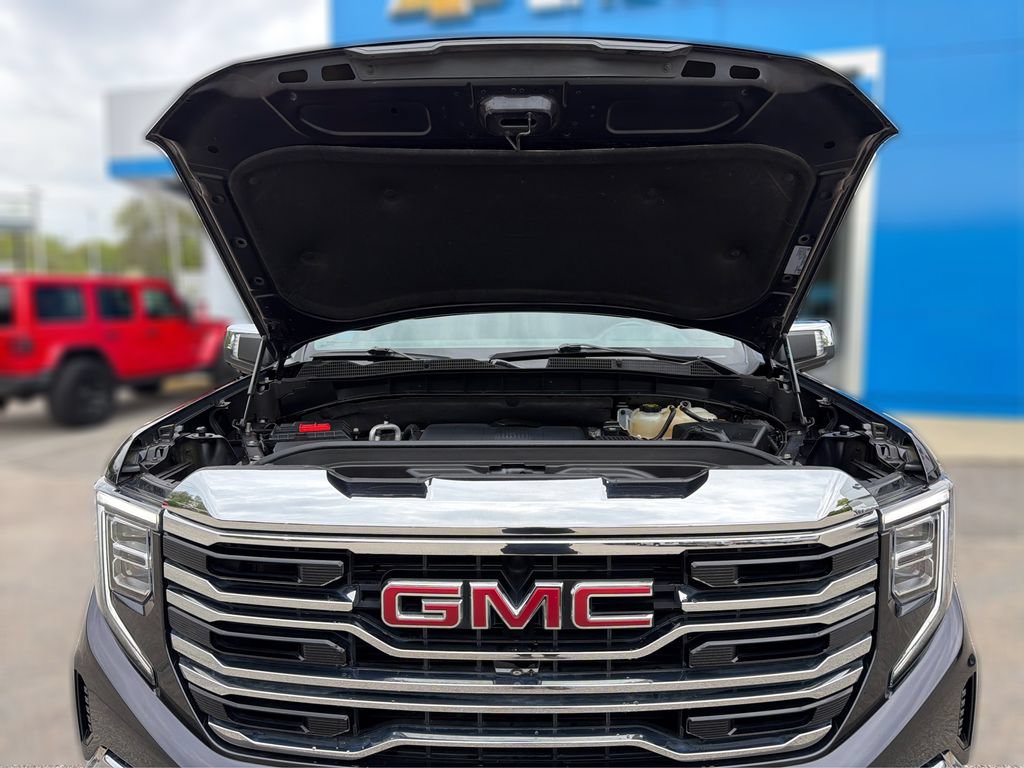 Certified 2022 GMC Sierra 1500 SLT w/ SLT Premium Plus Package AWD/4WD image 11