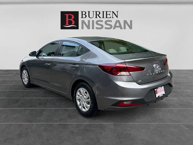 Used 2020 Hyundai Elantra SE w/ Cargo Package (C1) FWD image 3