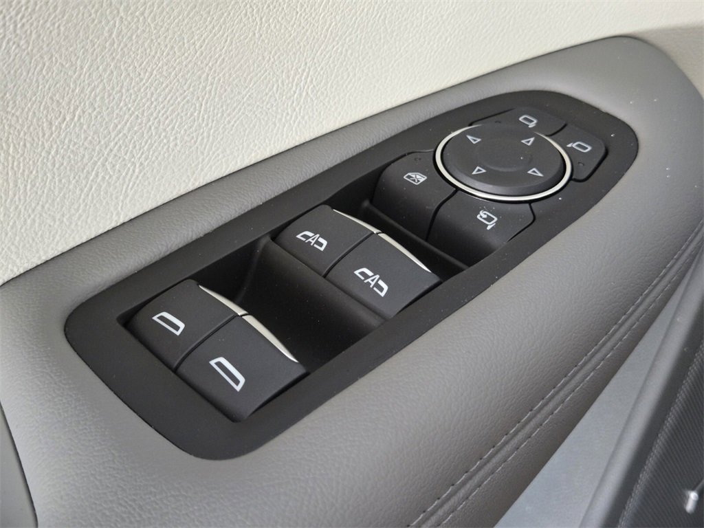 Used 2025 Cadillac XT6 Premium Luxury image 38