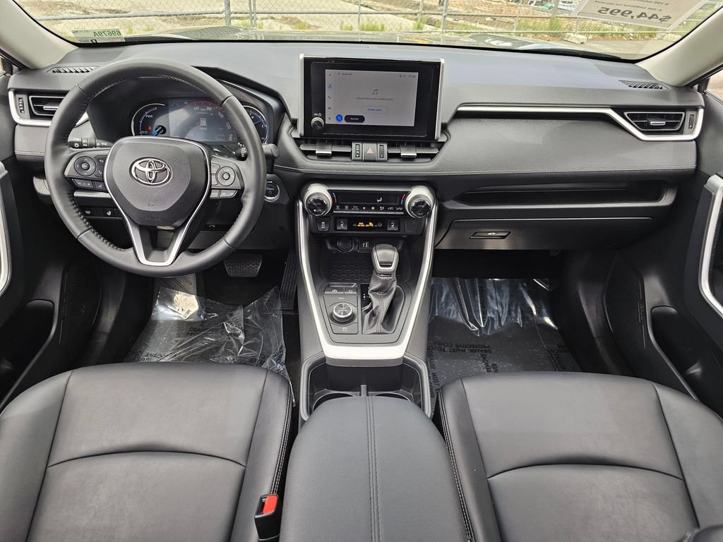 Certified 2023 Toyota RAV4 XLE Premium AWD/4WD image 17