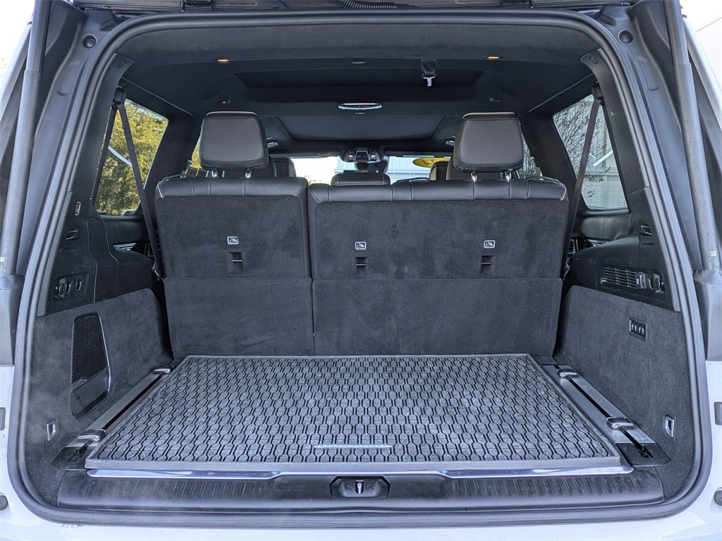 Used 2024 Jeep Grand Wagoneer L Series III image 13