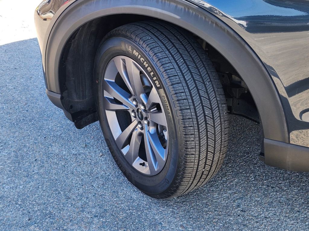 Certified 2022 Ford Explorer XLT w/ Equipment Group 202A image 36