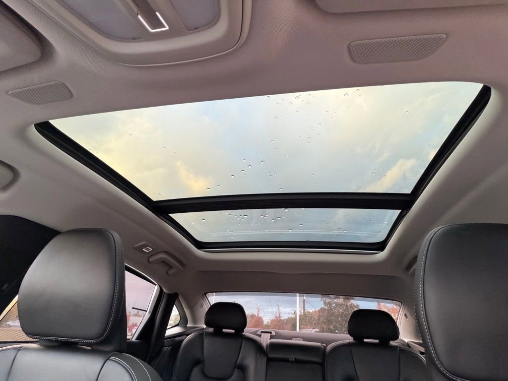 Used 2023 Volvo S90 B6 Ultimate image 22