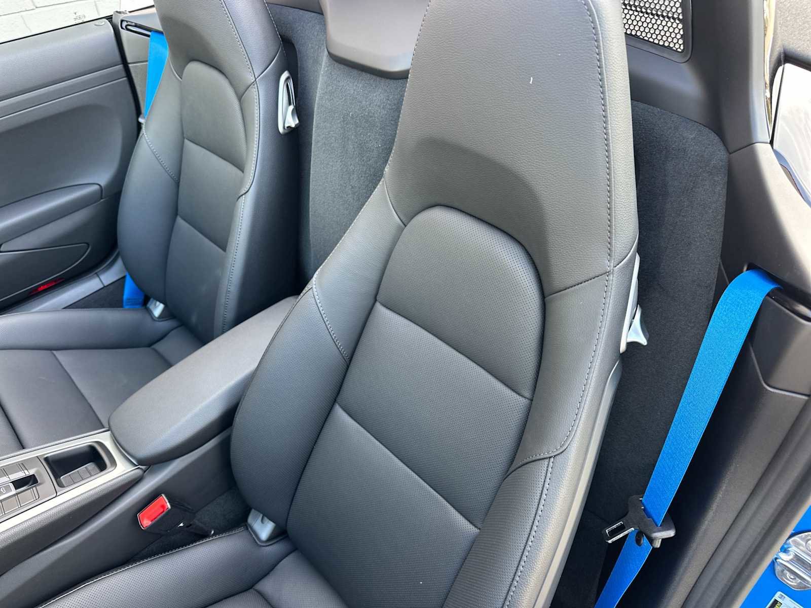 New 2025 Porsche 718 Boxster image 5